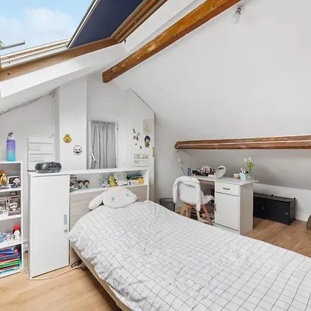 Le Suisse - Maison De 130m 4* Nanterre
